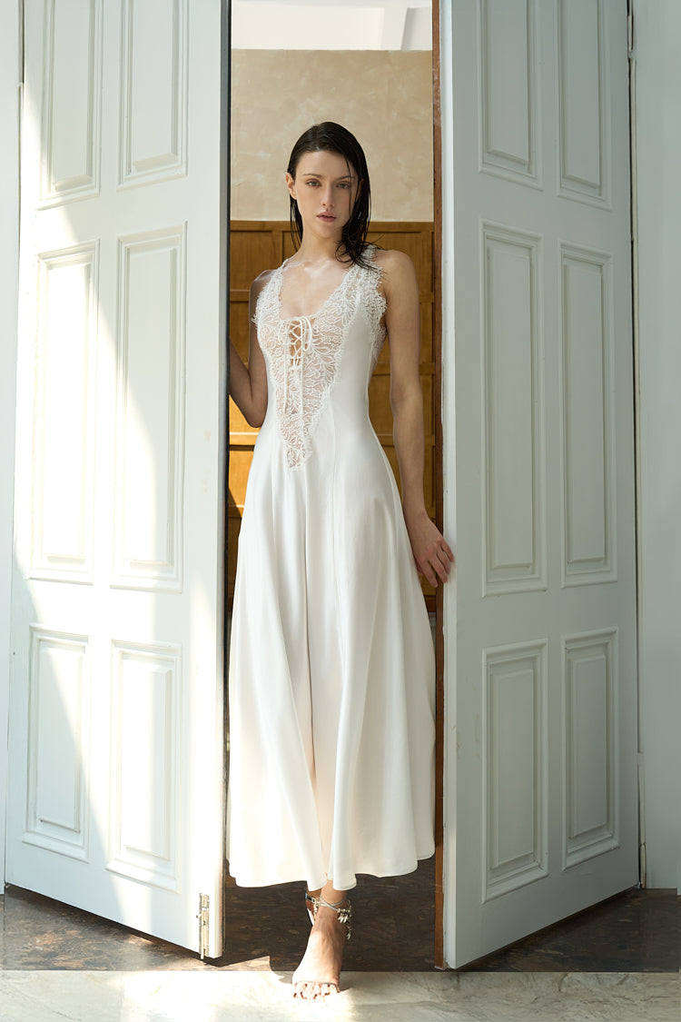 LACE-INSERT CAMISOLE NIGHTGOWN / WHITE