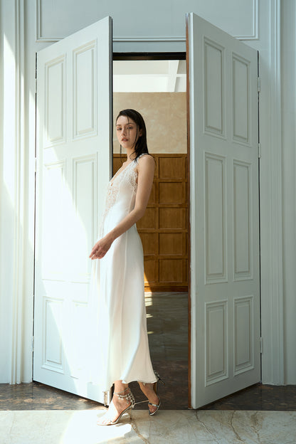 LACE-INSERT CAMISOLE NIGHTGOWN / WHITE