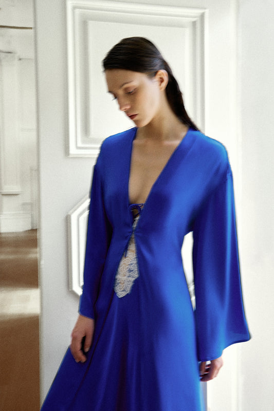 BACK LACE PANELED BELTED SEMI-SHEER PEIGNOIR / KLEIN BLUE