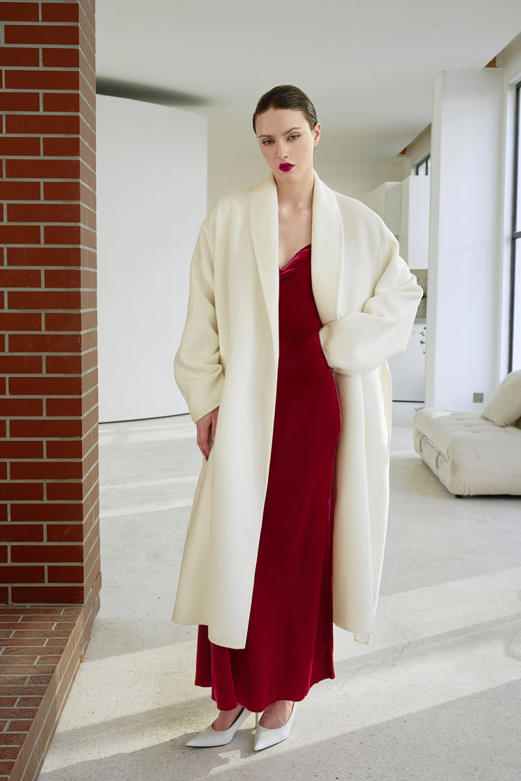 BELTED ROBE COAT / WHITE