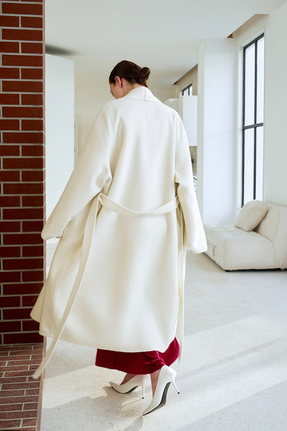 BELTED ROBE COAT / WHITE