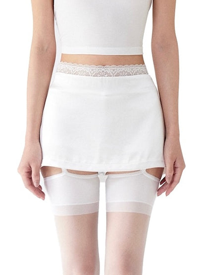LACE-TRIMMED MINI SKIRT WITH LEGGINGS