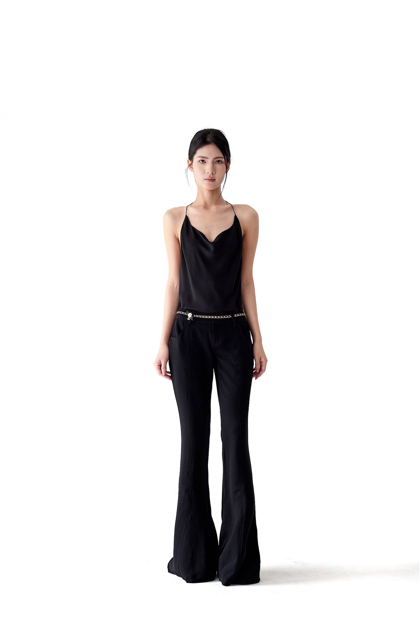 HALTER NECK BACKLESS TOP