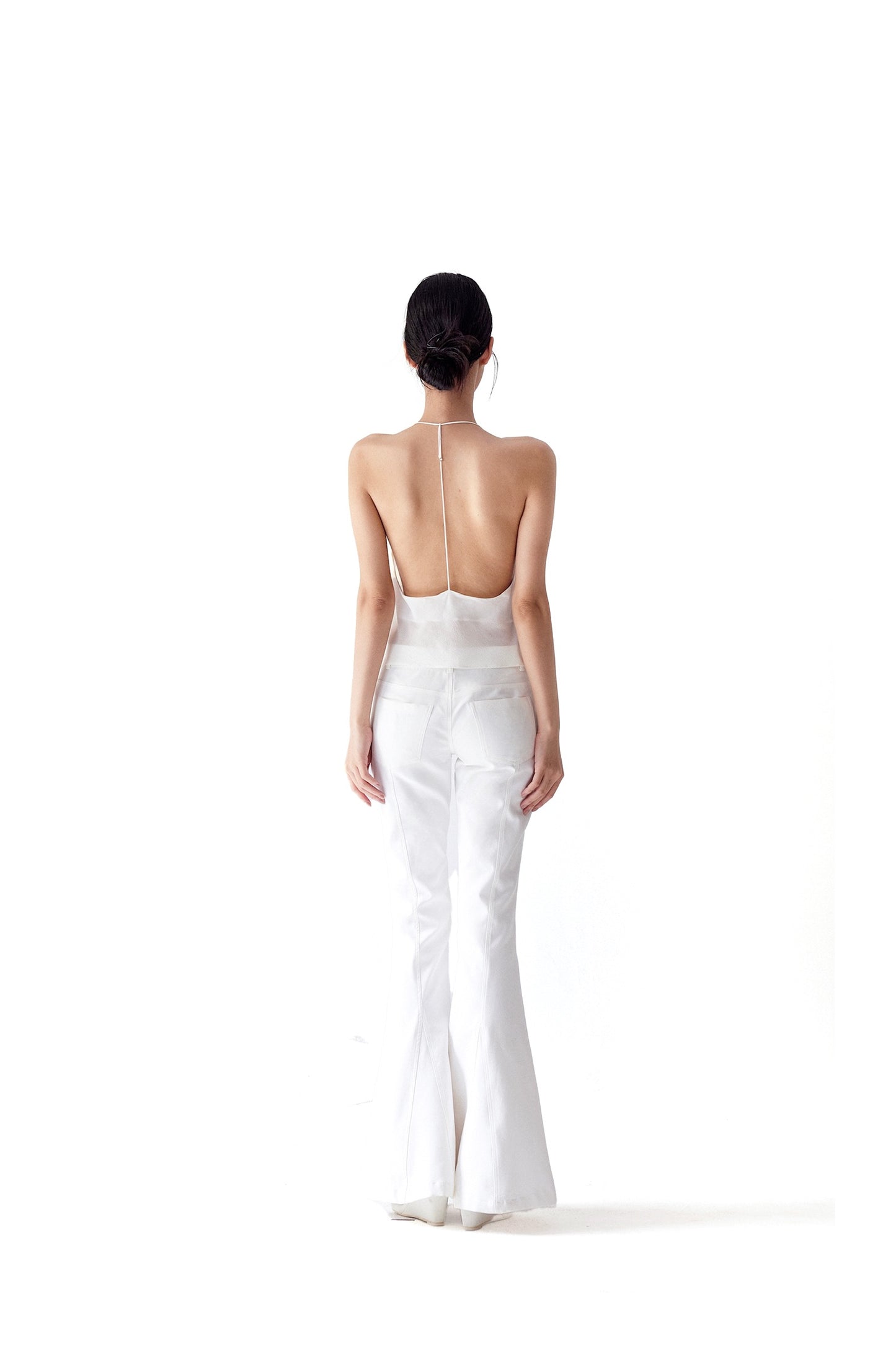 HALTER NECK BACKLESS TOP