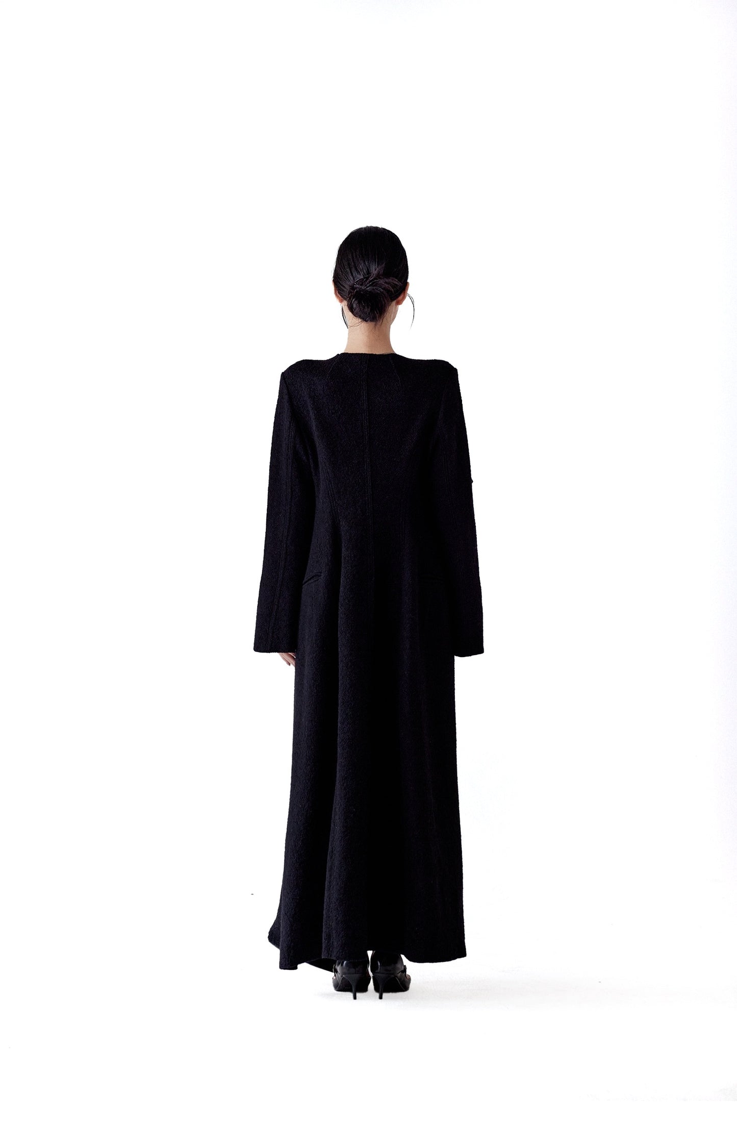 MULTI-WEAR ONE-PIECE SCARF COAT