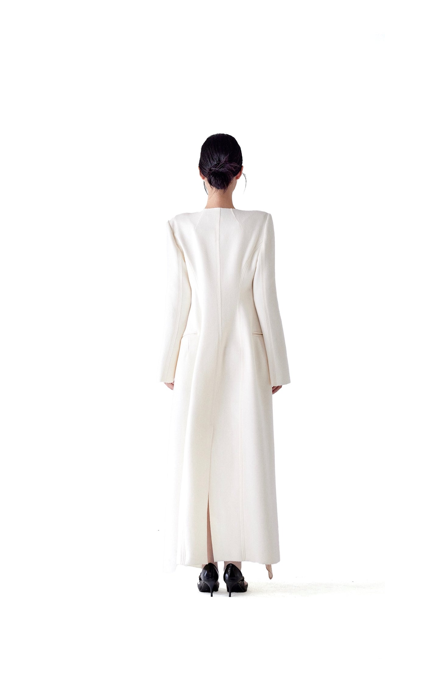 MULTI-WEAR ONE-PIECE SCARF COAT