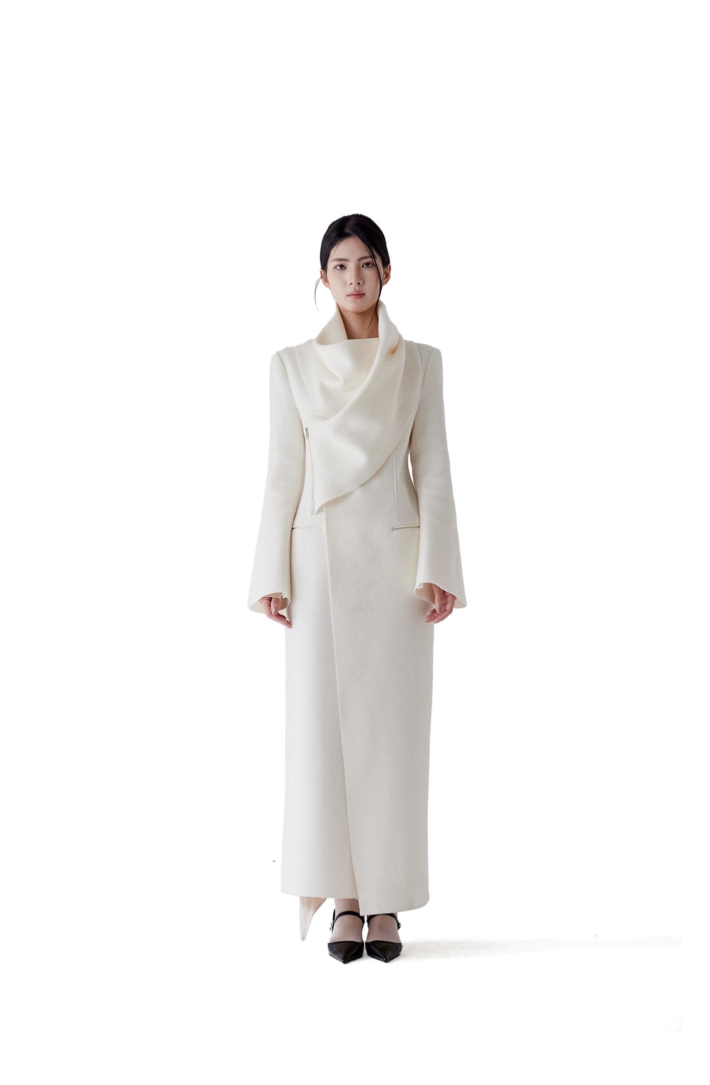 MULTI-WEAR ONE-PIECE SCARF COAT