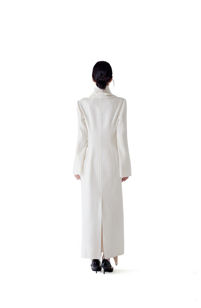 MULTI-WEAR ONE-PIECE SCARF COAT