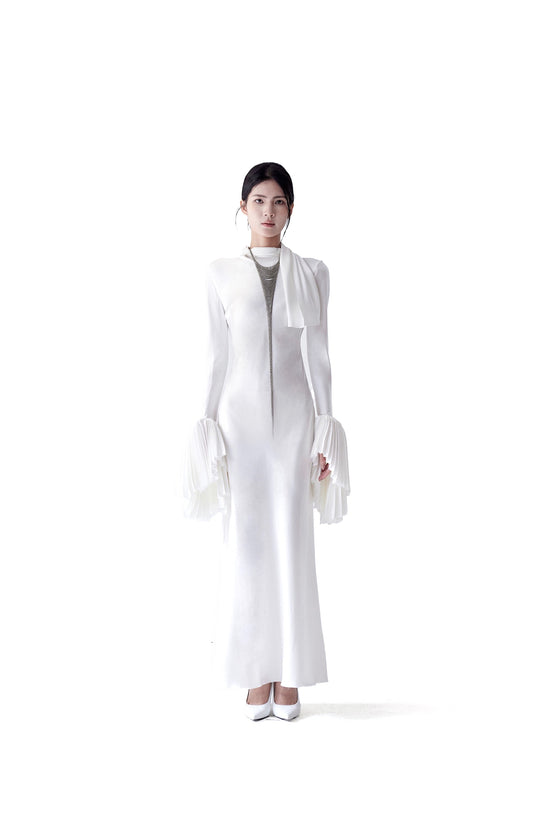 BACKLESS MAXI DRESS WITH RUFFLED SLEEVES